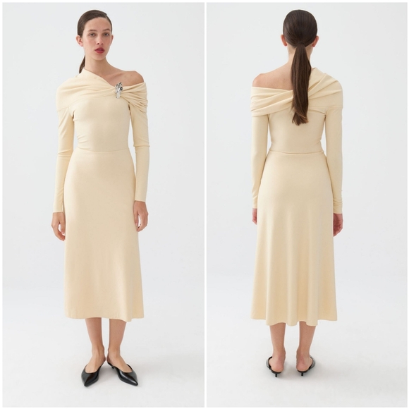 Elegant Cream Off-Shoulder Dress - Picture 2 of 12